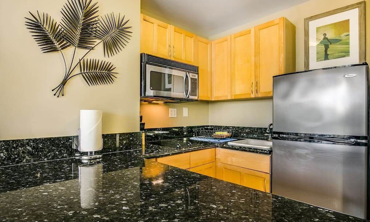 Photo of Kitchen in Diamond Head - Kapahulu - St. Louis