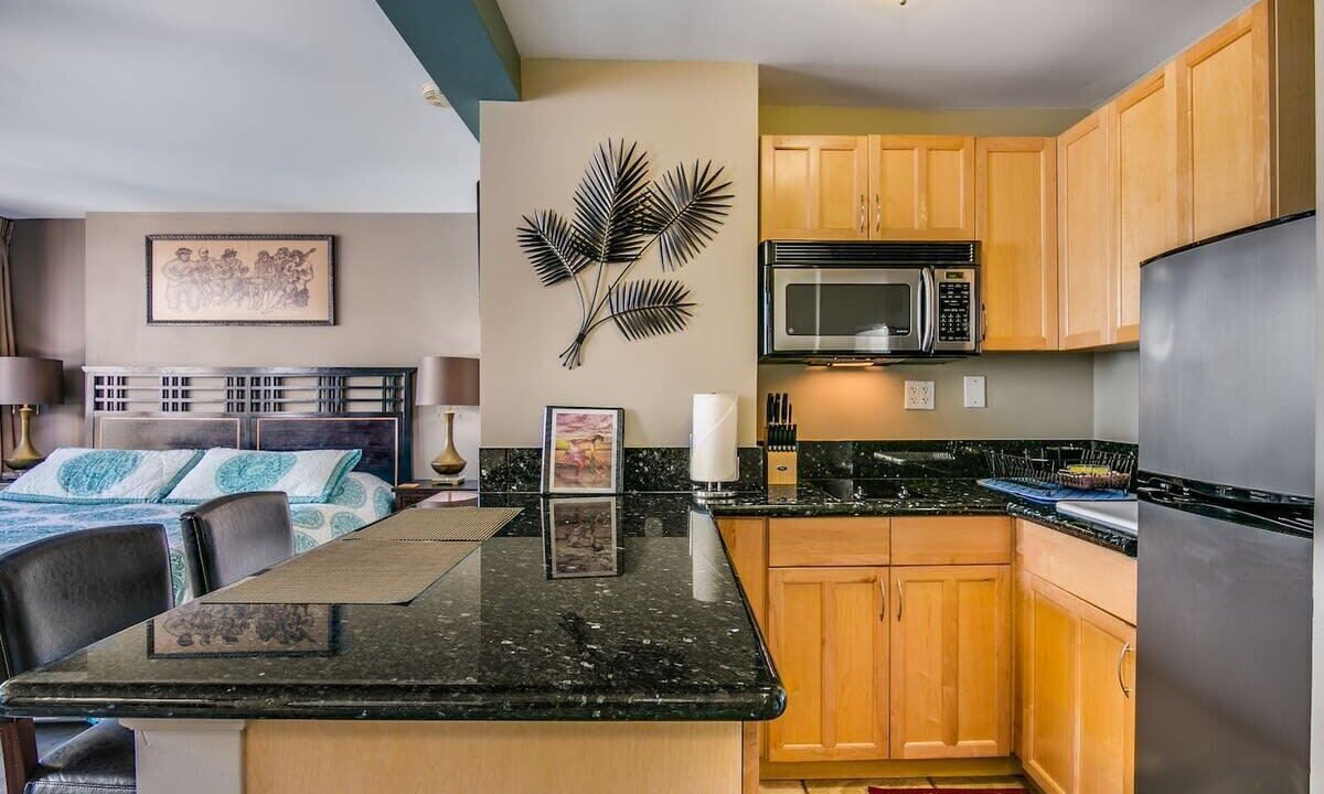 Photo of Kitchen in Diamond Head - Kapahulu - St. Louis
