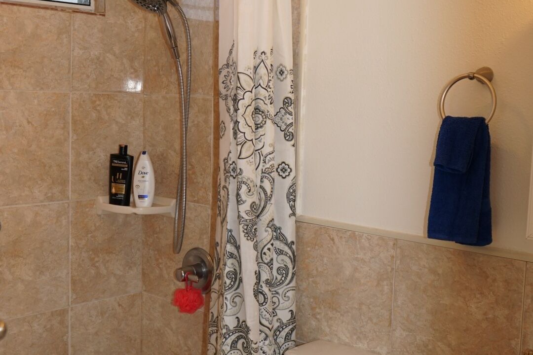 Photo of Bathroom in Ewa