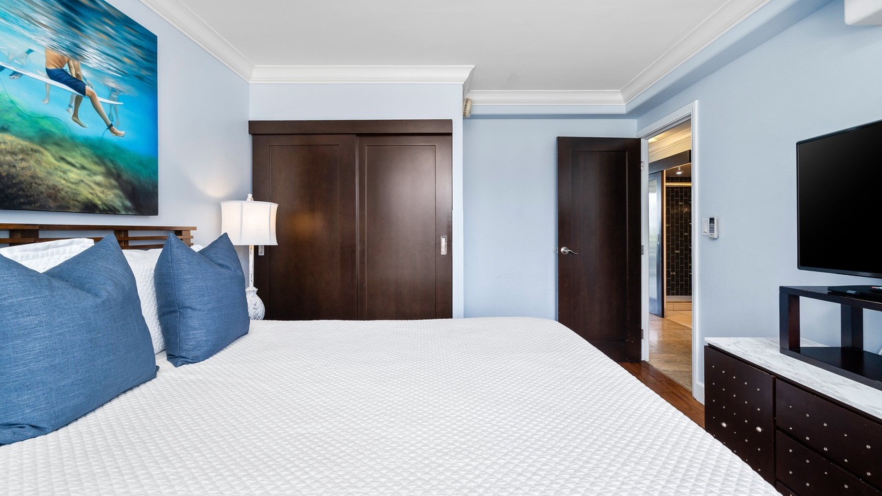 Photo of Bedroom in Waikiki