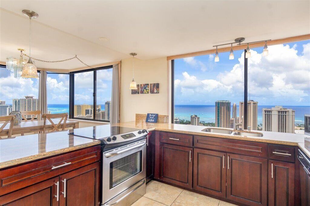 Photo of Kitchen in McCully - Moiliili