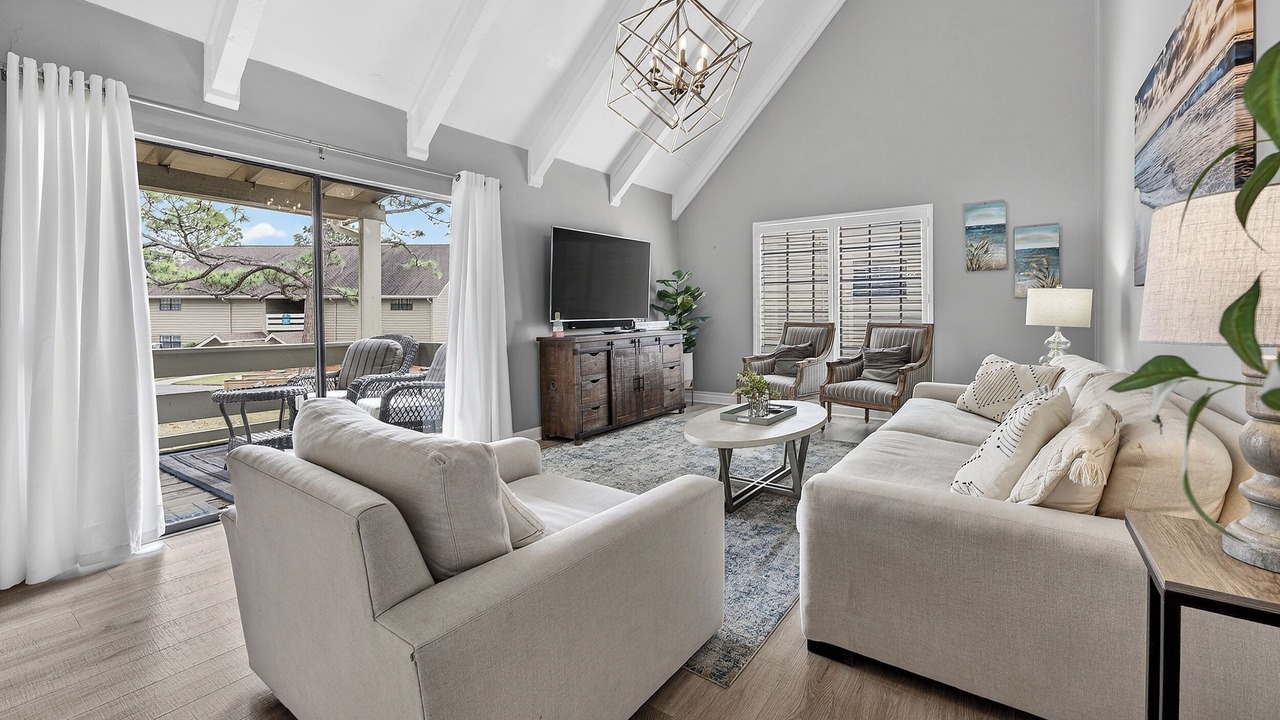 Photo of Livingroom in Miramar Beach