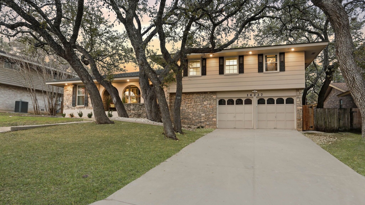 Photo of Bedroom in North San Antonio - SAT