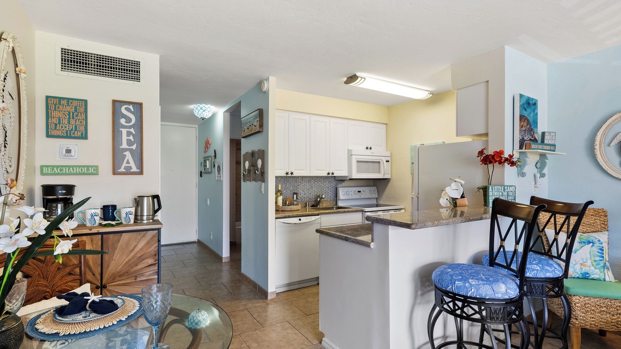 Photo of Kitchen in Historic Lahaina Front Street
