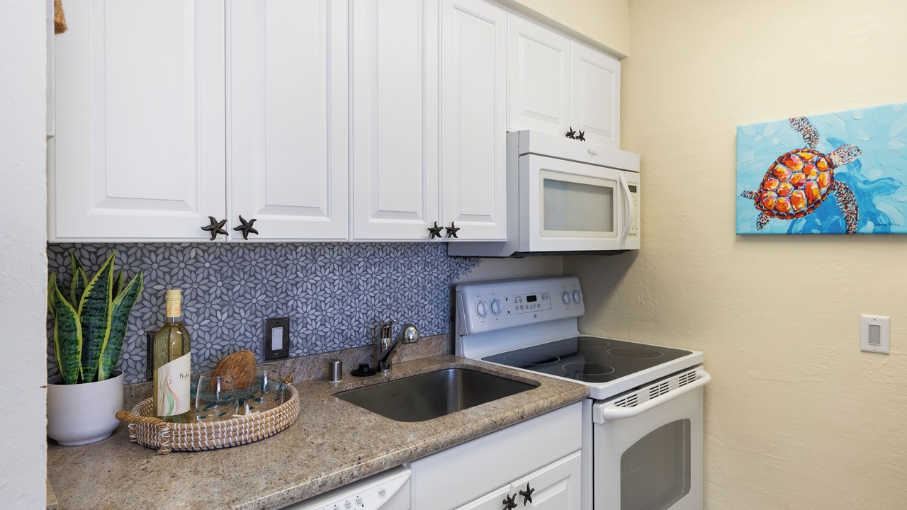 Photo of Kitchen in Historic Lahaina Front Street