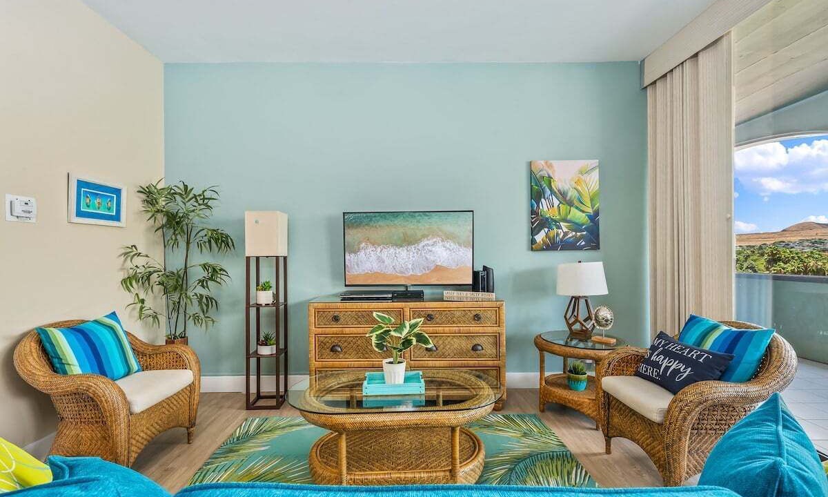 Photo of Bedroom in Historic Lahaina Front Street