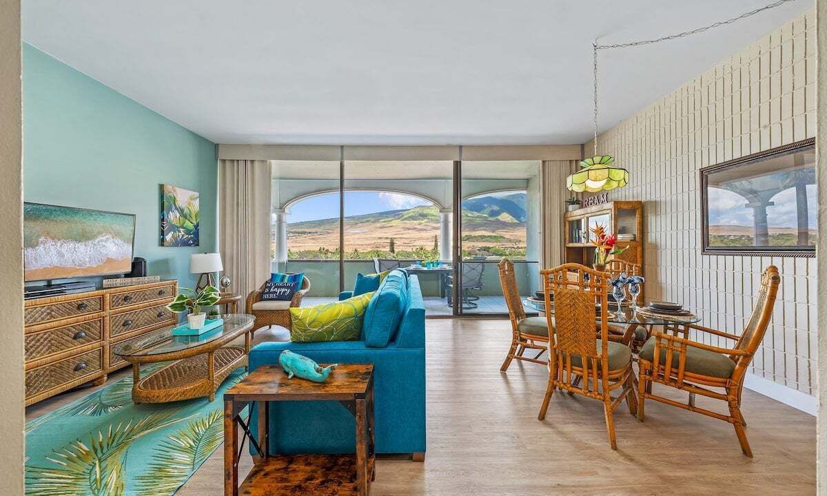 Photo of Bedroom in Historic Lahaina Front Street