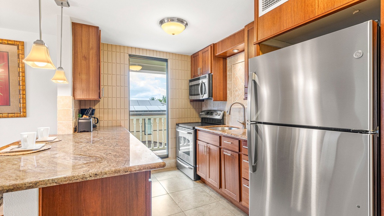 Photo of Kitchen in Historic Lahaina Front Street