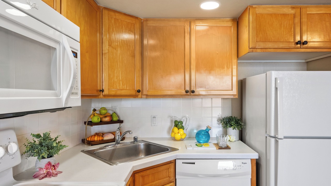 Photo of Kitchen in Kahana