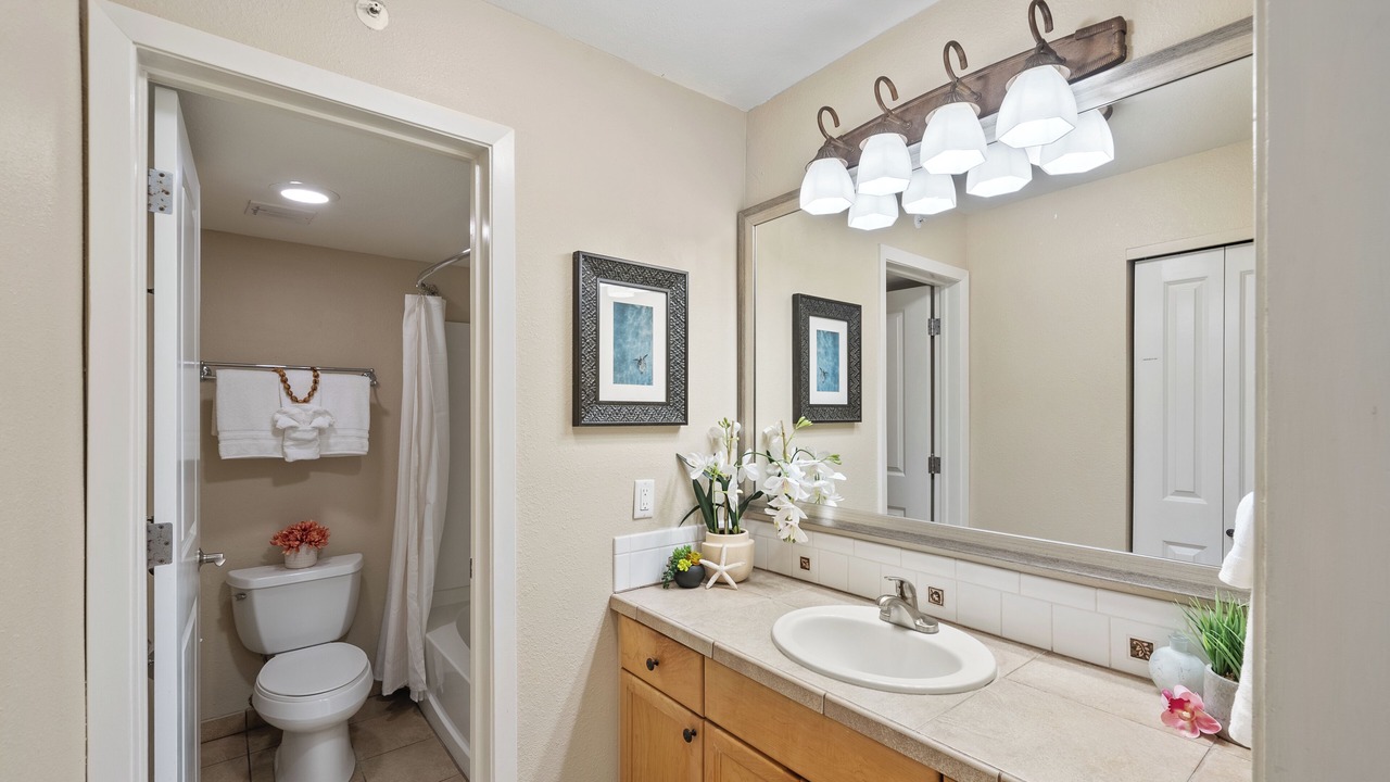 Photo of Bathroom in Kahana