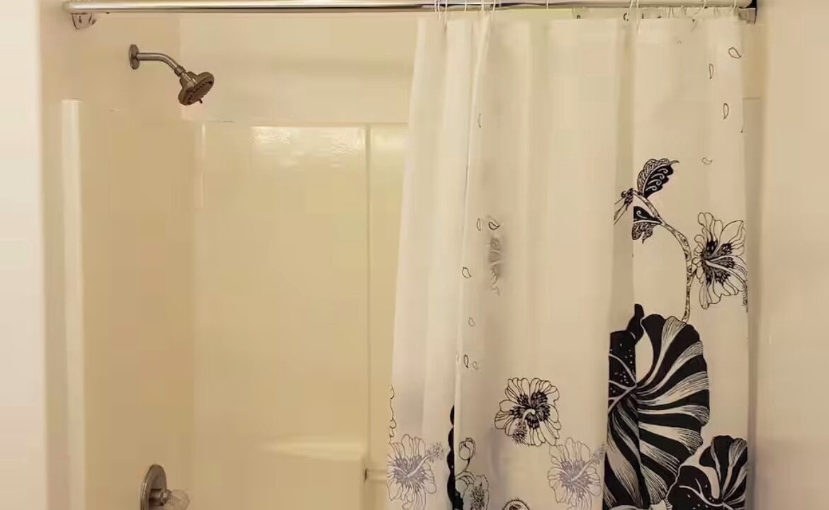 Photo of Bathroom in Kapoho