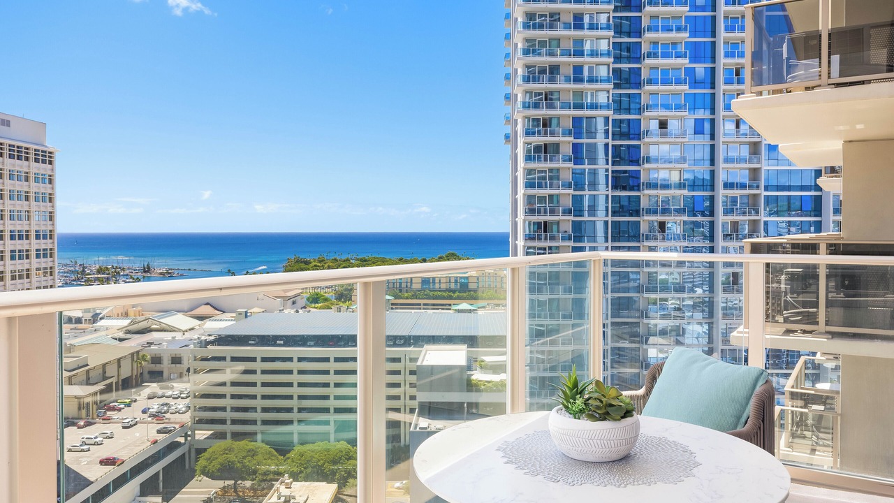 Photo of Patio Balcony in Ala Moana