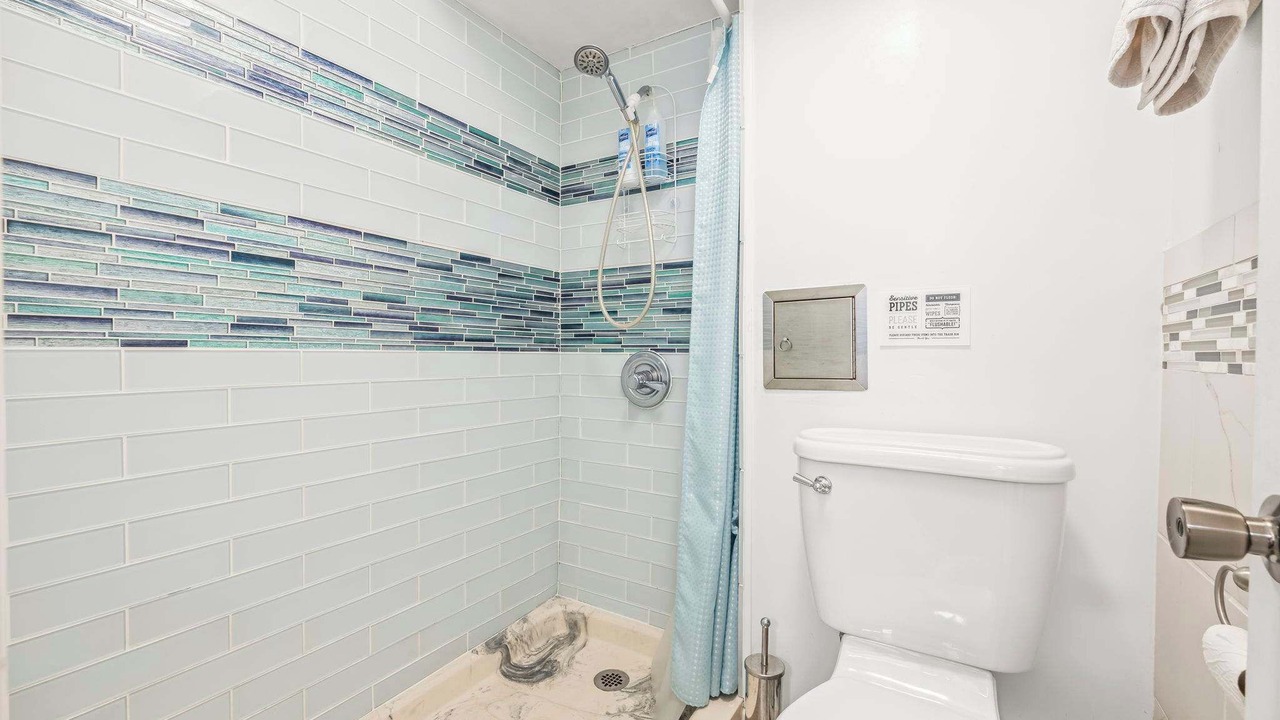 Photo of Bathroom in Punaluu
