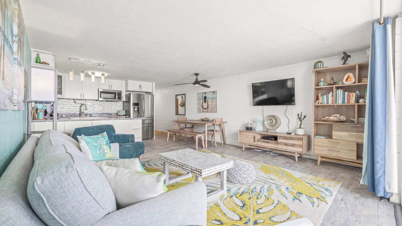 Photo of Livingroom in Punaluu