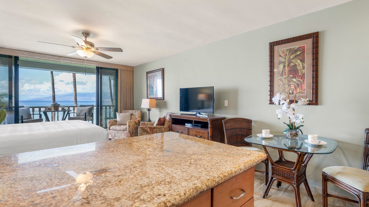 Photo of Bedroom in Historic Lahaina Front Street