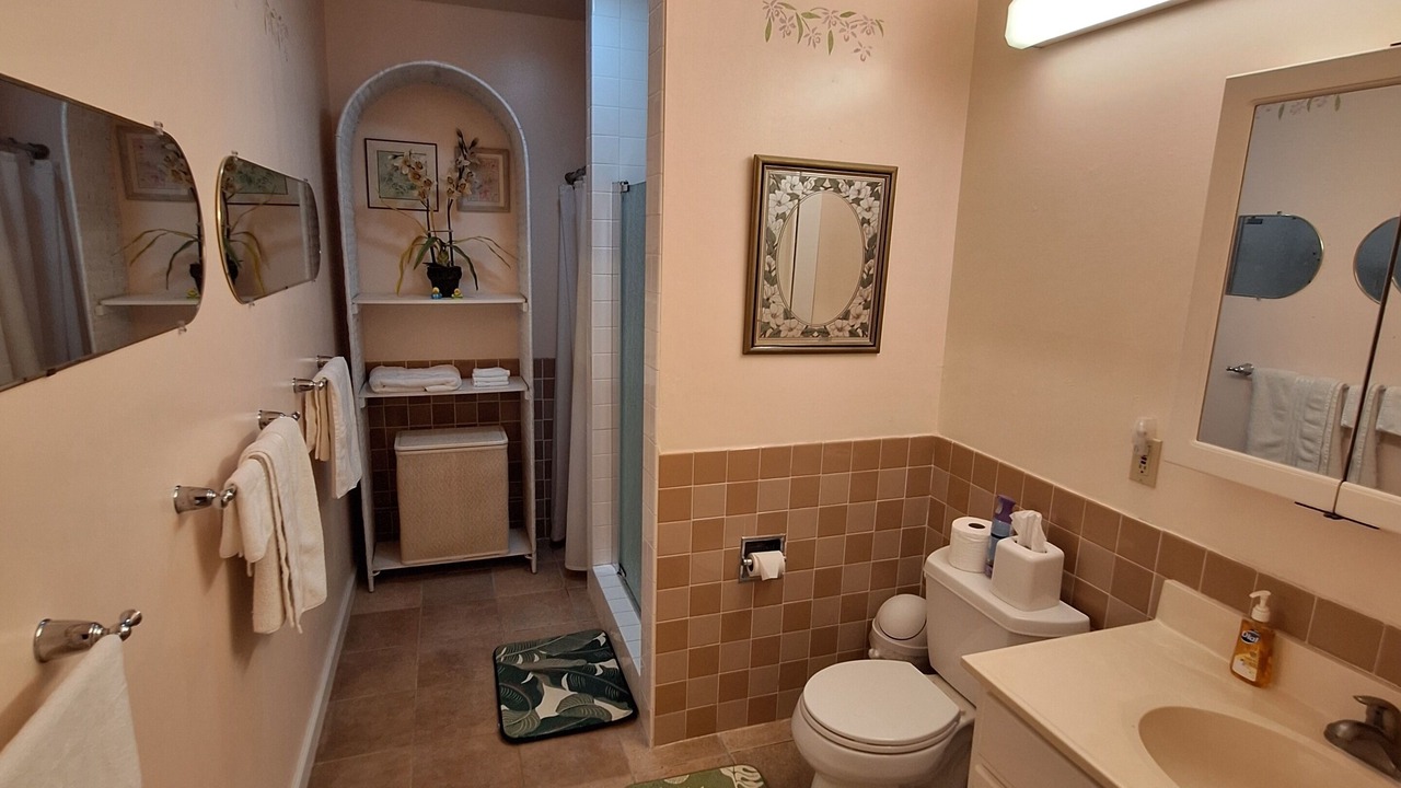 Photo of Bathroom in Honaunau-Napoopoo