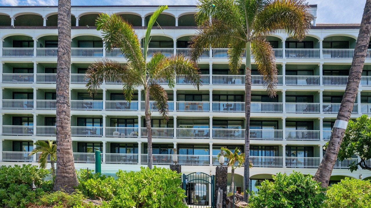 Photo of Outdoor in Historic Lahaina Front Street