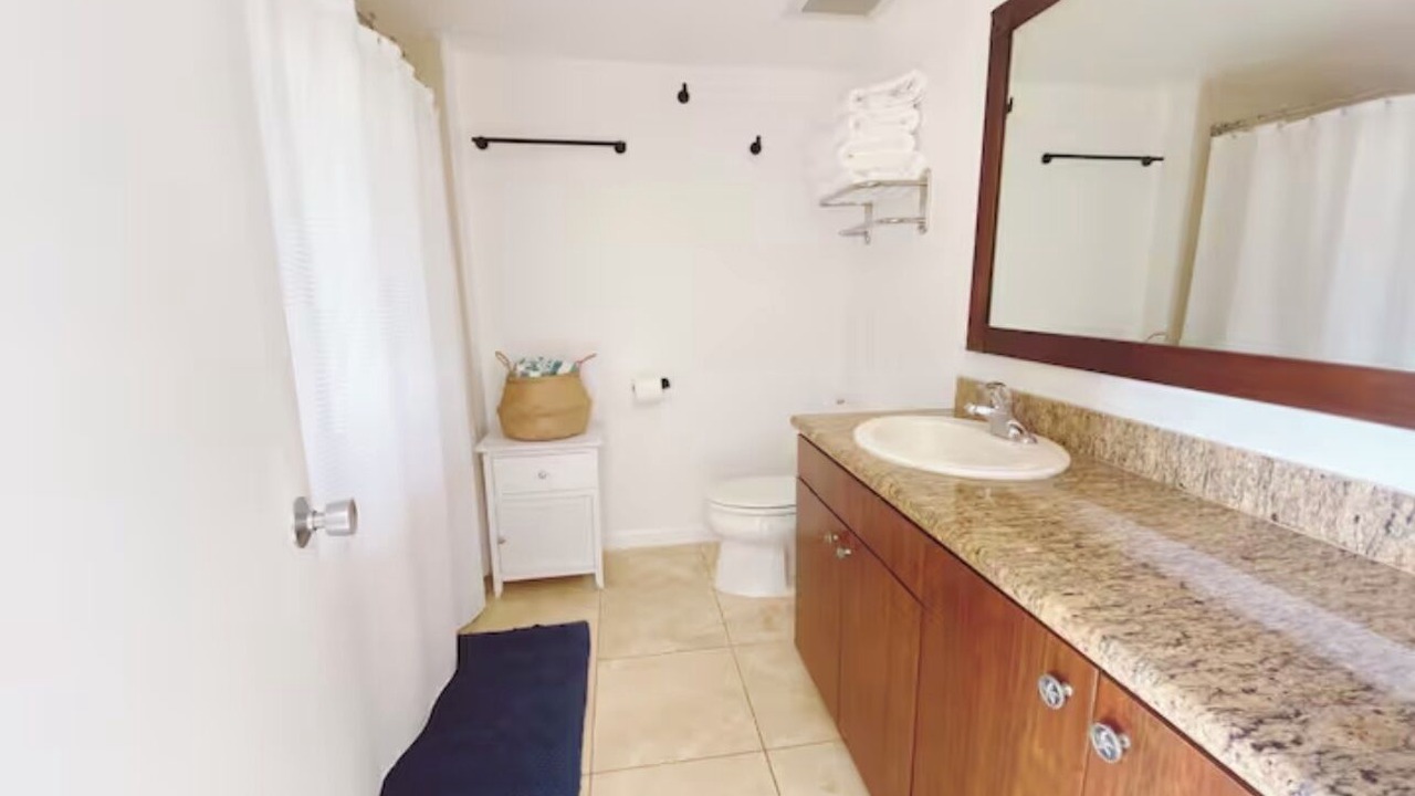 Photo of Bathroom in Wailua
