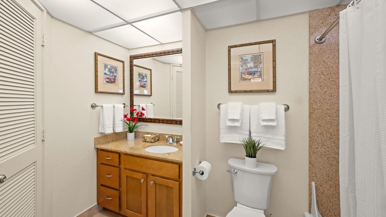 Photo of Bathroom in Honokowai