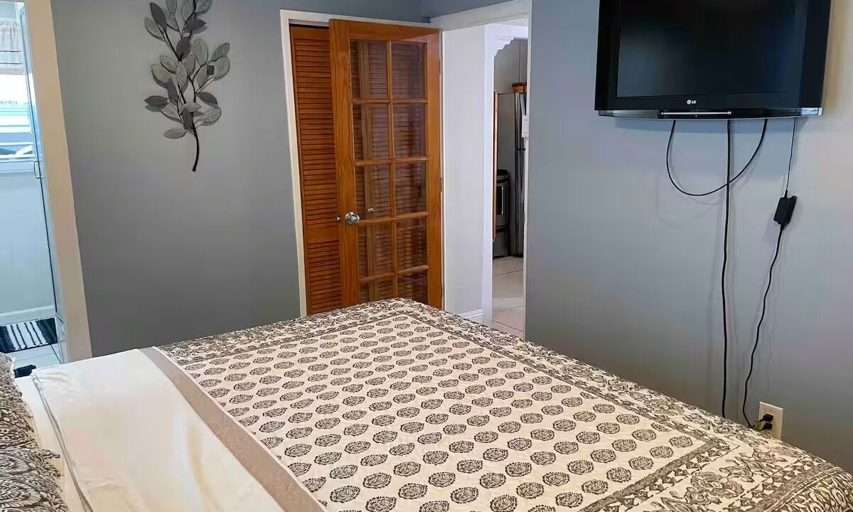 Photo of Bedroom in McCully - Moiliili