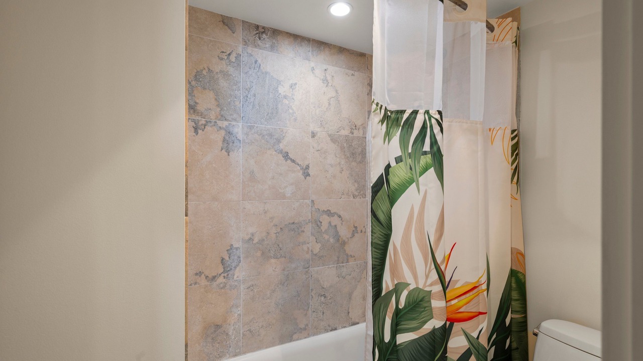 Photo of Bathroom in Lahaina