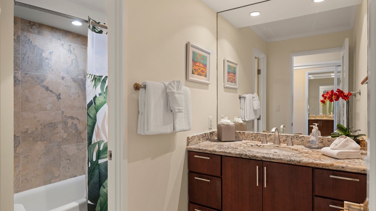 Photo of Bathroom in Lahaina