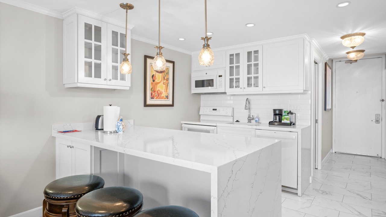 Photo of Kitchen in Historic Lahaina Front Street