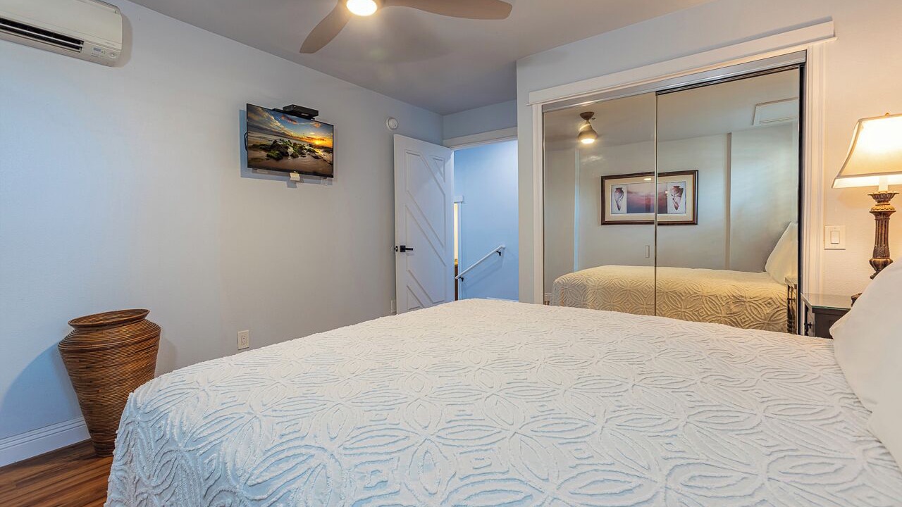 Photo of Bedroom in Maalaea