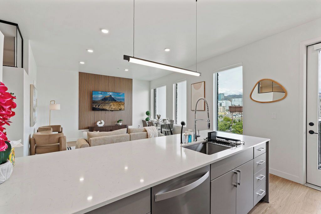 Photo of Kitchen in People's Freeway
