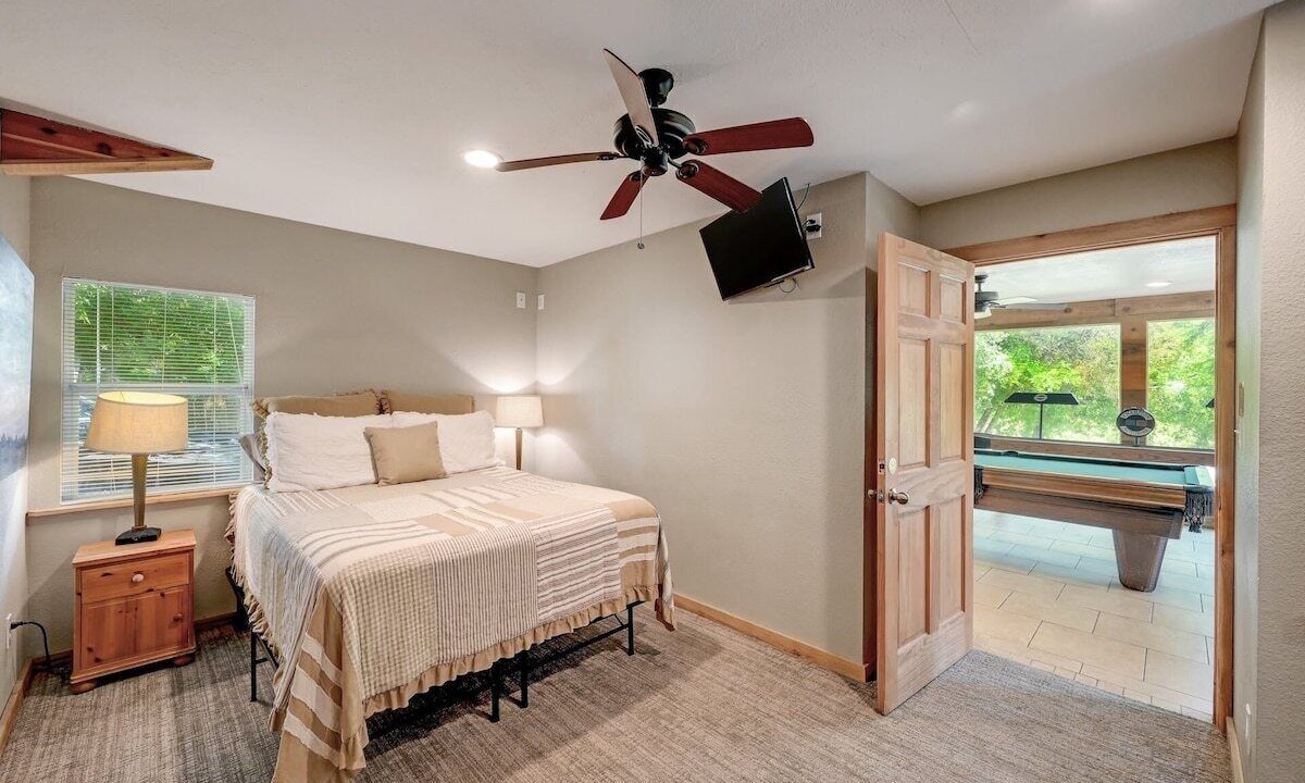 Photo of Bedroom in Wimberley