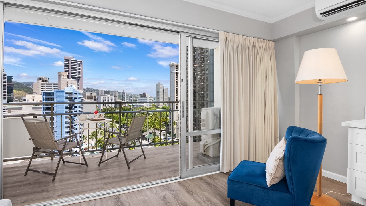 Photo of Patio Balcony in Waikiki