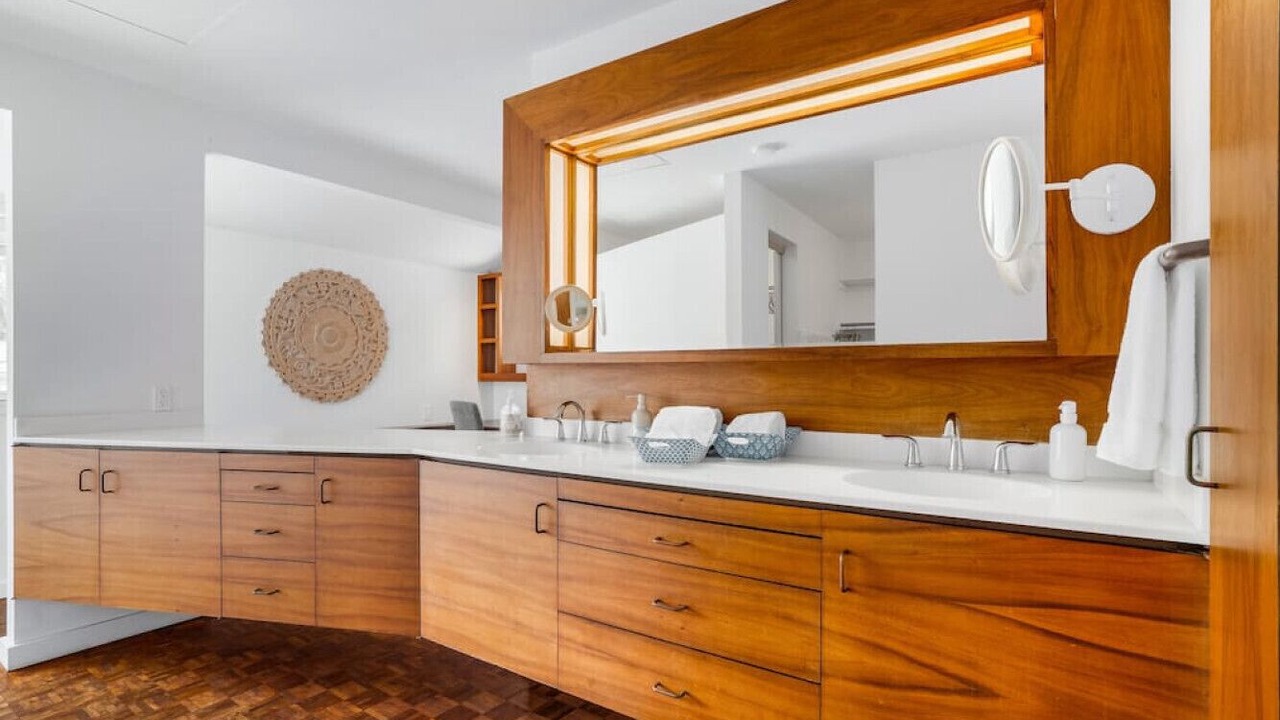 Photo of Bathroom in Portlock