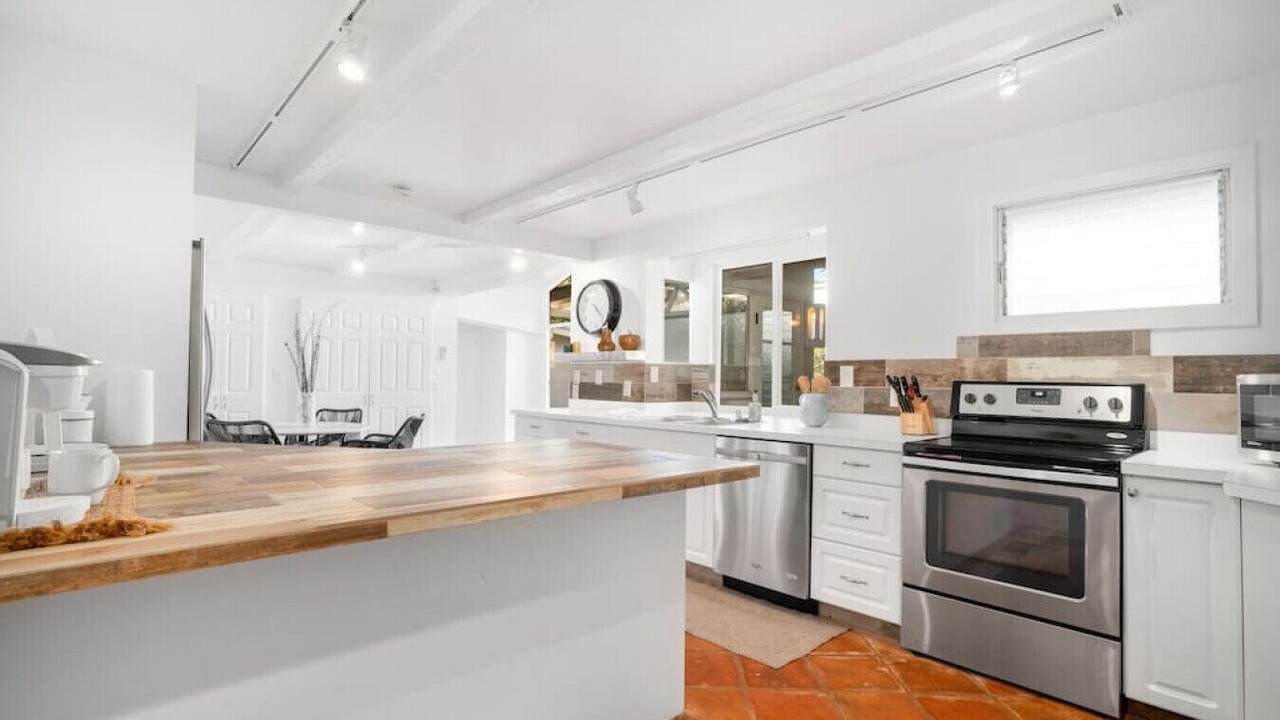 Photo of Kitchen in Portlock
