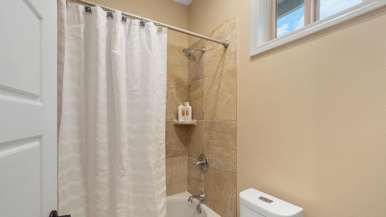 Photo of Bathroom in Keauhou