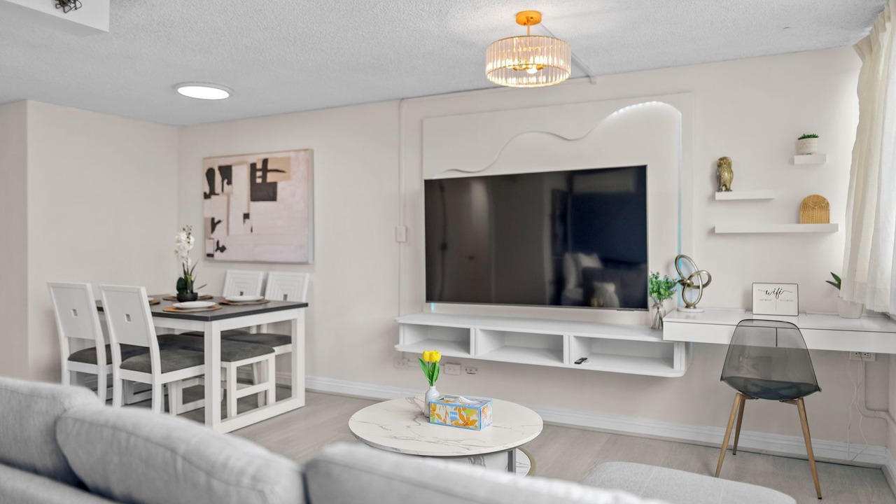Photo of Livingroom in Diamond Head - Kapahulu - St. Louis