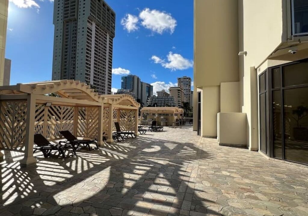 Photo of Patio Balcony in Diamond Head - Kapahulu - St. Louis