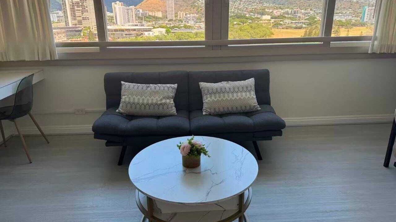 Photo of Livingroom in Diamond Head - Kapahulu - St. Louis
