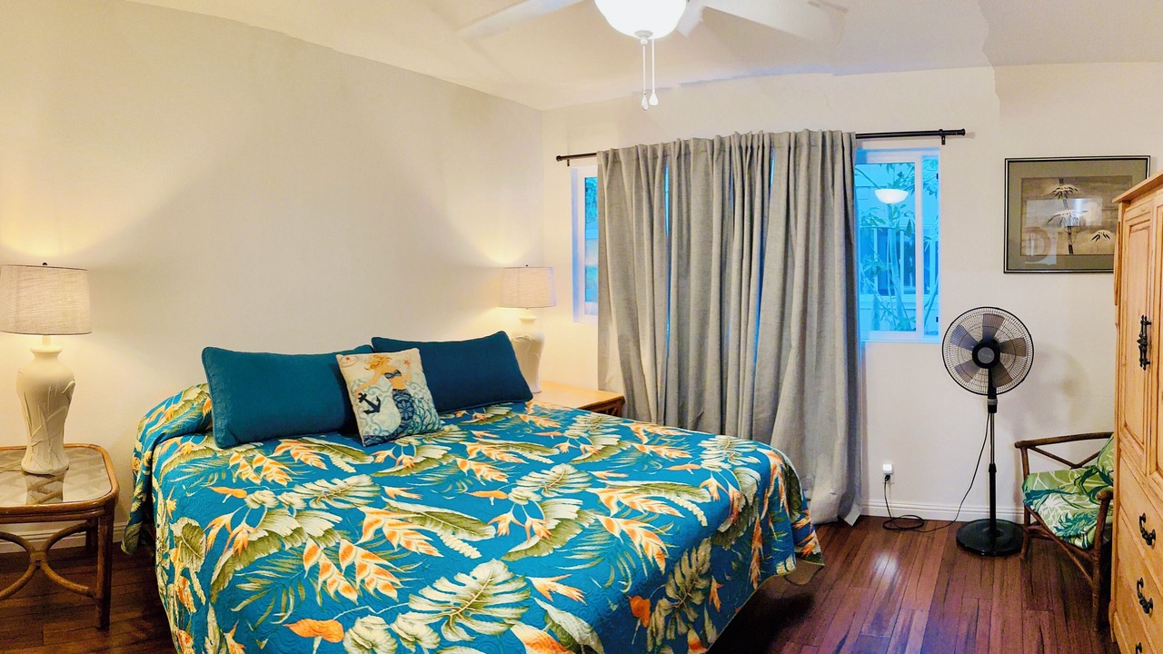 Photo of Bedroom in Historic Kailua Village