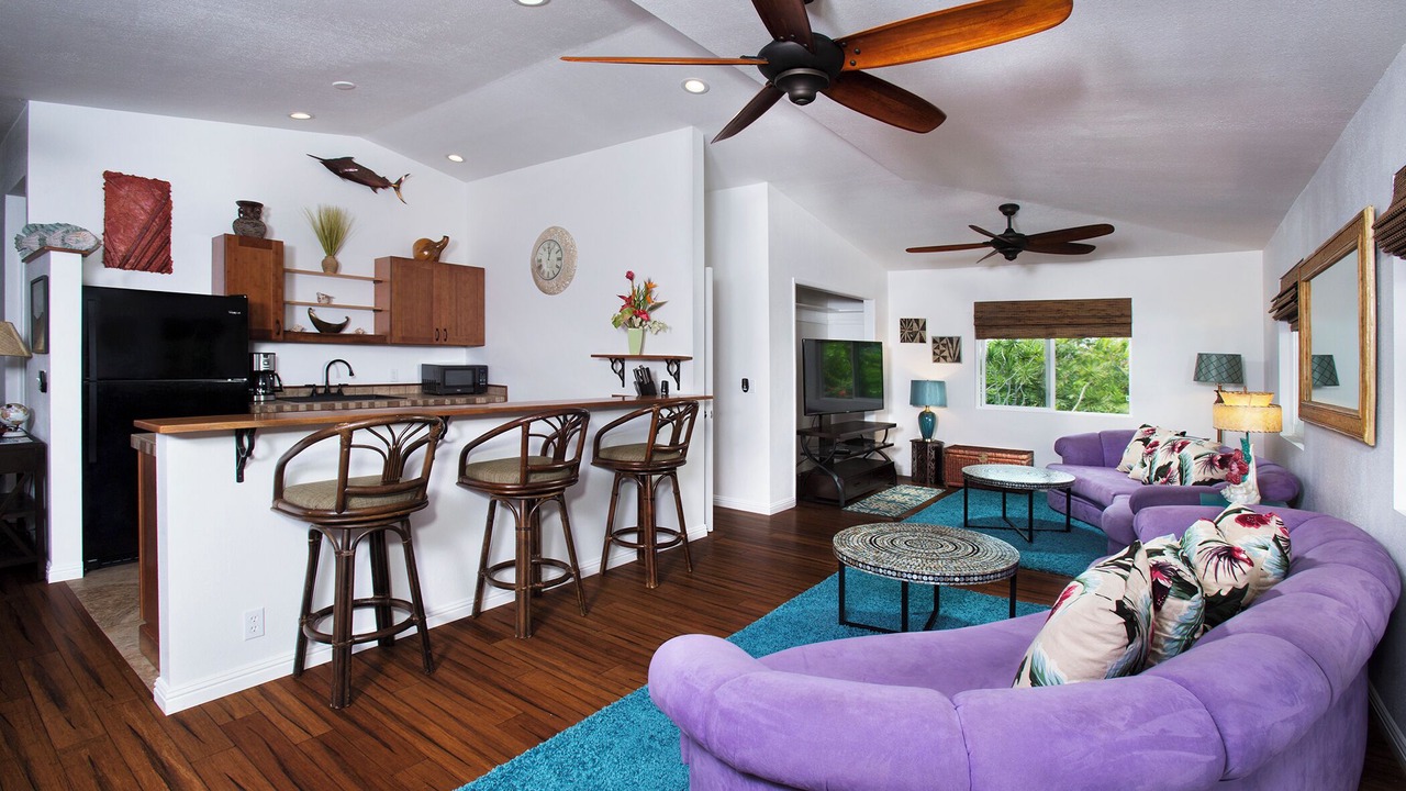Photo of Livingroom in Historic Kailua Village