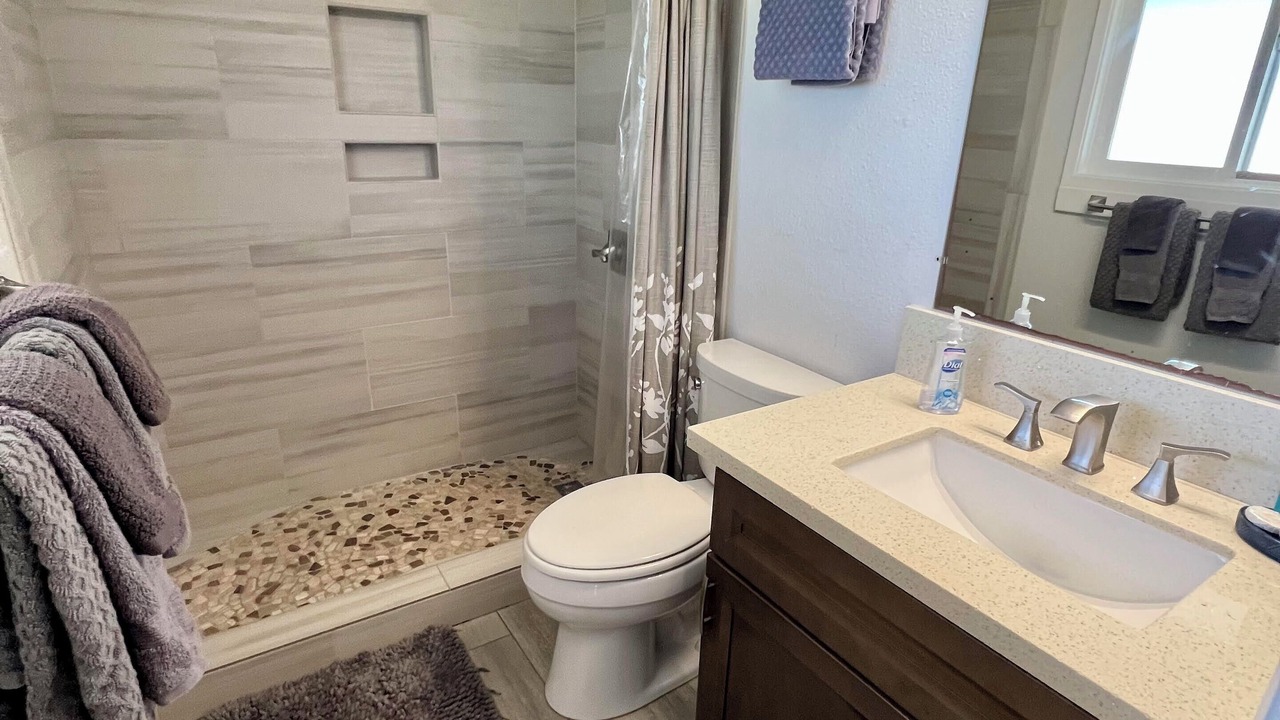 Photo of Bathroom in Keaau
