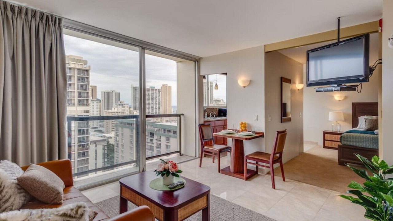 Photo of Livingroom in Diamond Head - Kapahulu - St. Louis