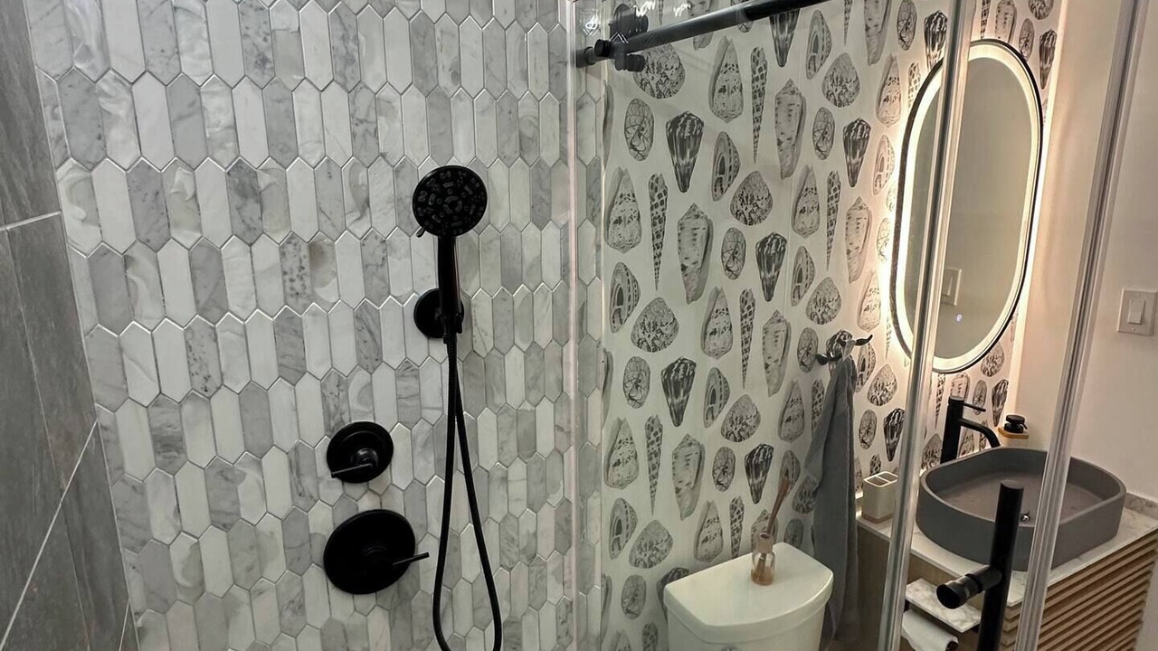Photo of Bathroom in Makaha