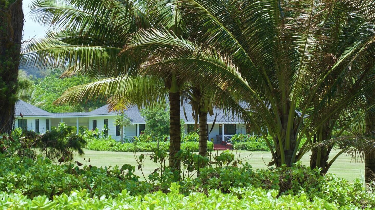 Photo of Others in Laie