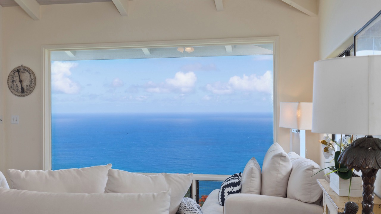 Photo of Livingroom in Waipio