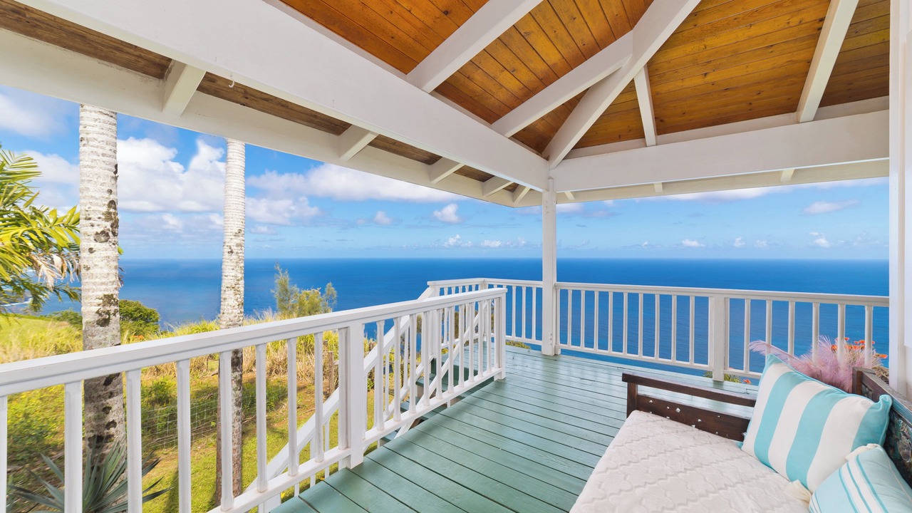 Photo of Patio Balcony in Waipio