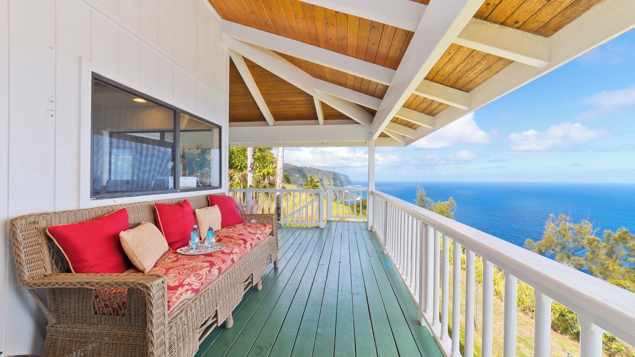 Photo of Patio Balcony in Waipio