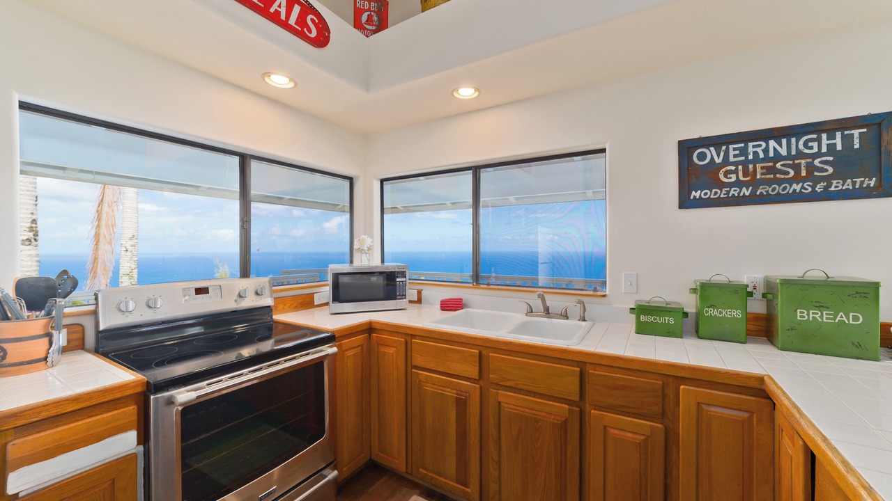 Photo of Kitchen in Waipio