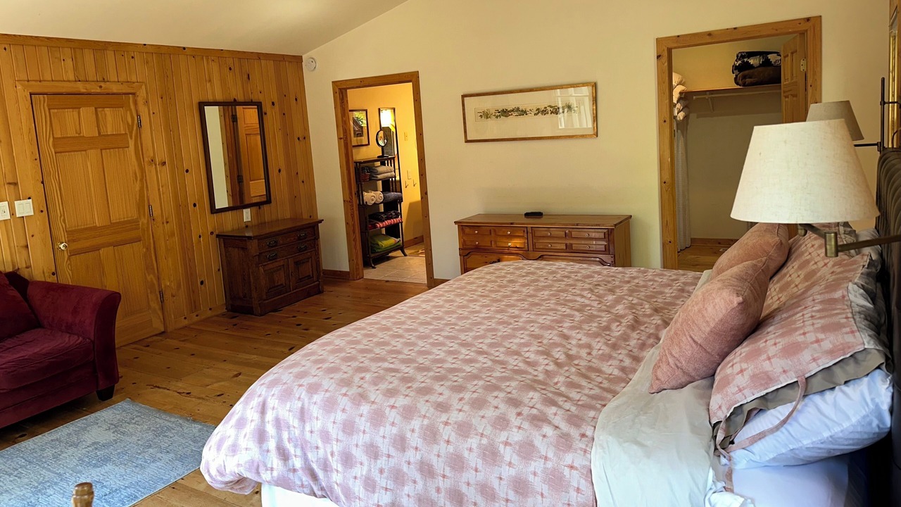 Photo of Bedroom in Harbert