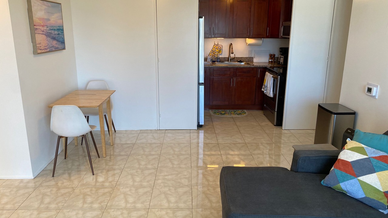 Photo of Livingroom in Downtown Honolulu