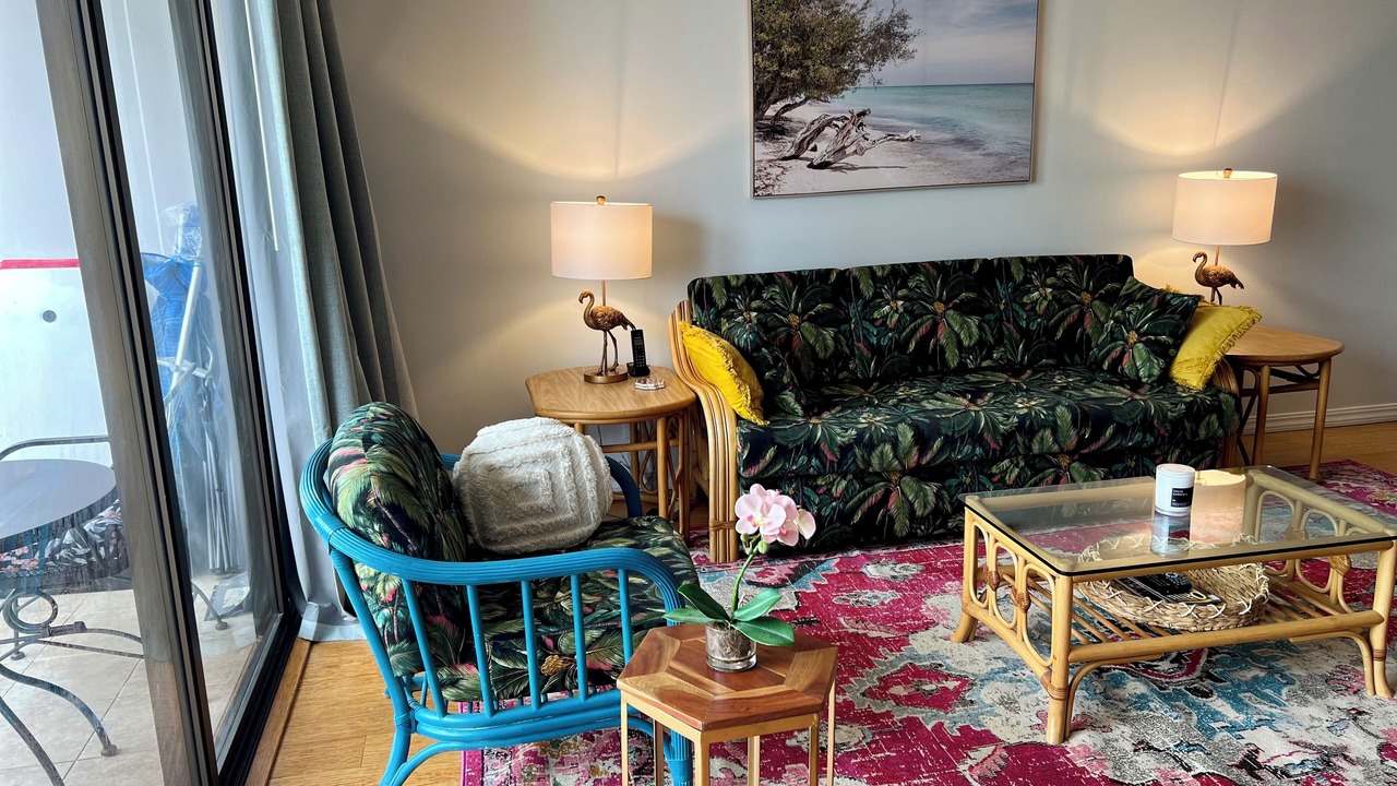 Photo of Livingroom in Diamond Head - Kapahulu - St. Louis